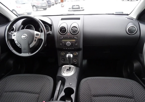 Nissan Qashqai cena 32999 przebieg: 176000, rok produkcji 2009 z Lubniewice małe 121